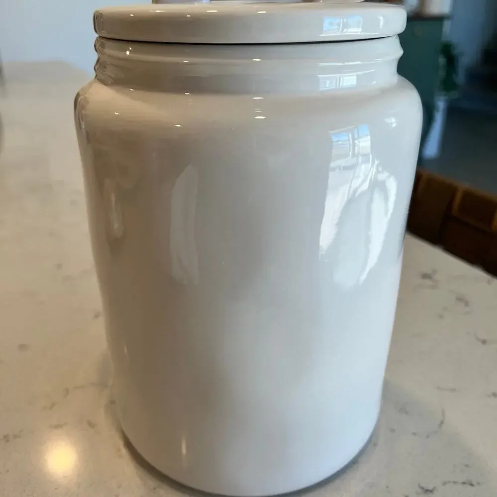 Rae Dunn Large Santa Canister - Picture 4 of 8